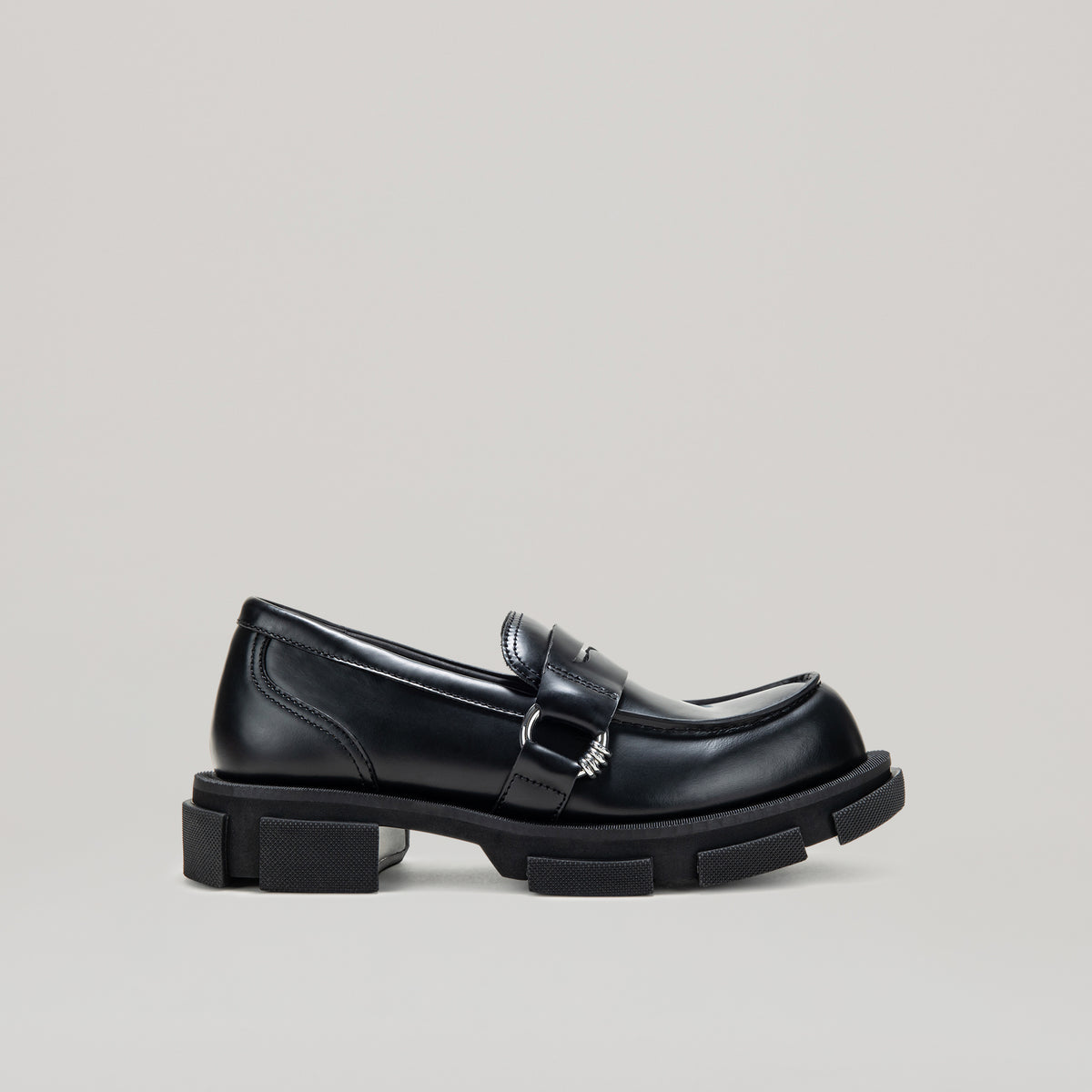 2128 both paris Gao Runner 42 both-GAO PIERCED LOAFER-BLACK – both 