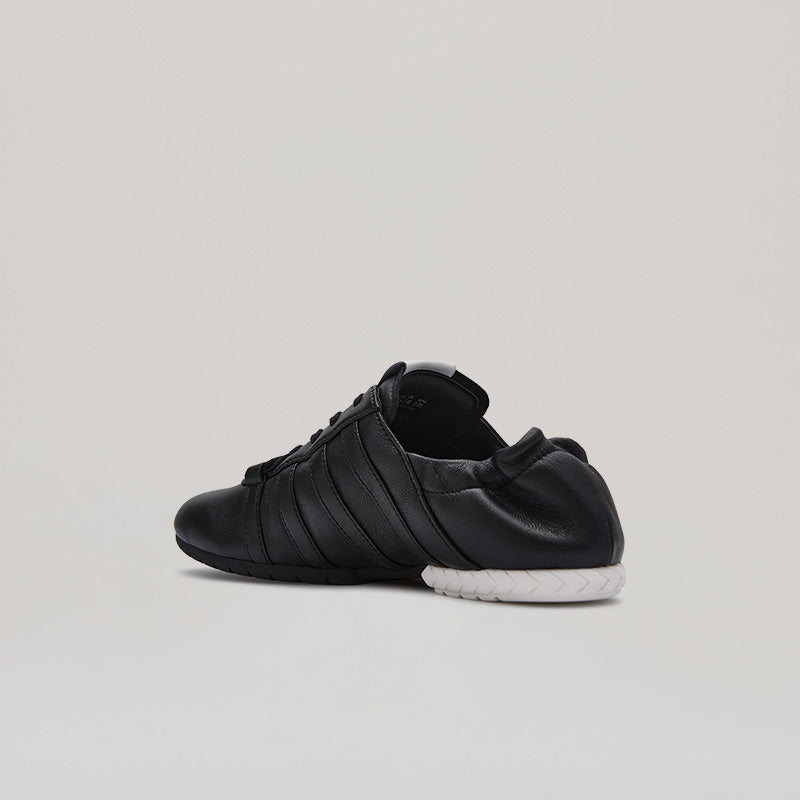 TYRES GLIDER LACED UP SNEAKER - BLACK/WHITE