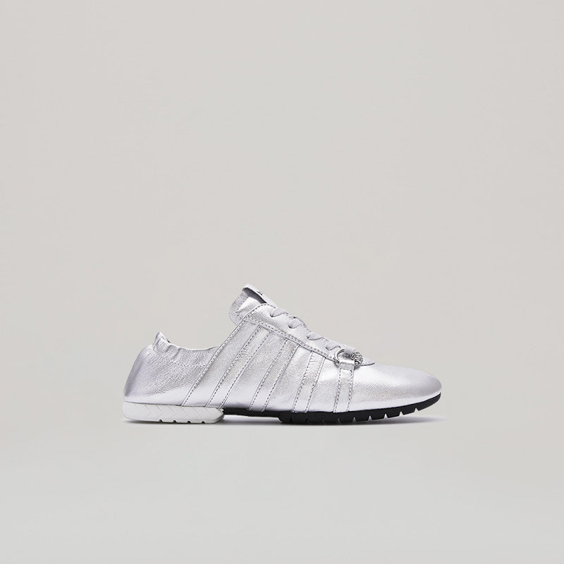 TYRES GLIDER laced up sneaker in silver and white with trendy design