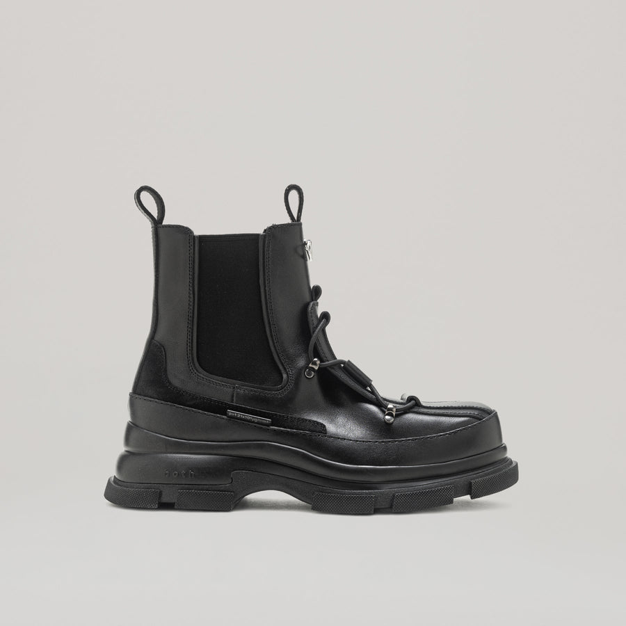 GAO EVA TRACKER CHELSEA black unisex hiking-inspired chelsea boots with sleek lacing