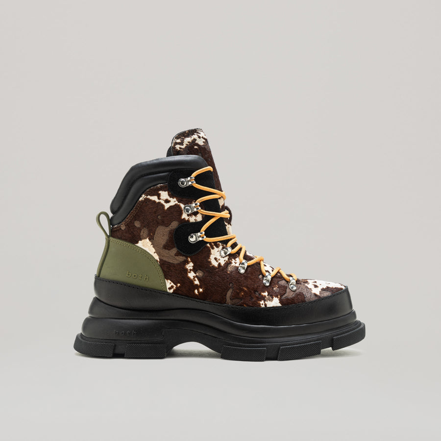 GAO EVA hiking boot in brown and cream with traditional lacing design