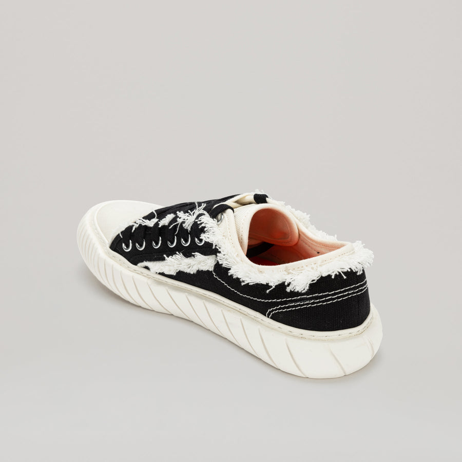 Black both - FORMULA LOW sneaker with white fringe hem and durable sole