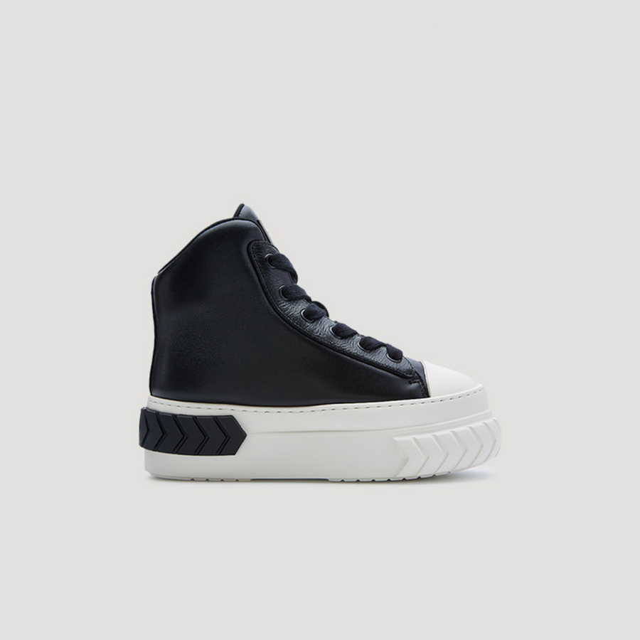 TYRES PLATFORM hi-top padded sneaker in black and white with bold design and extra comfort