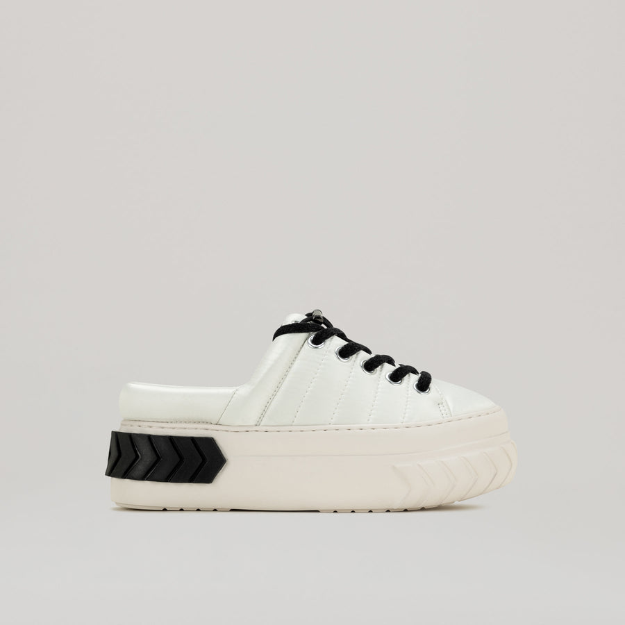 White and black TYRES PLATFORM LOW sneakers with pleather upper and comfortable platform sole